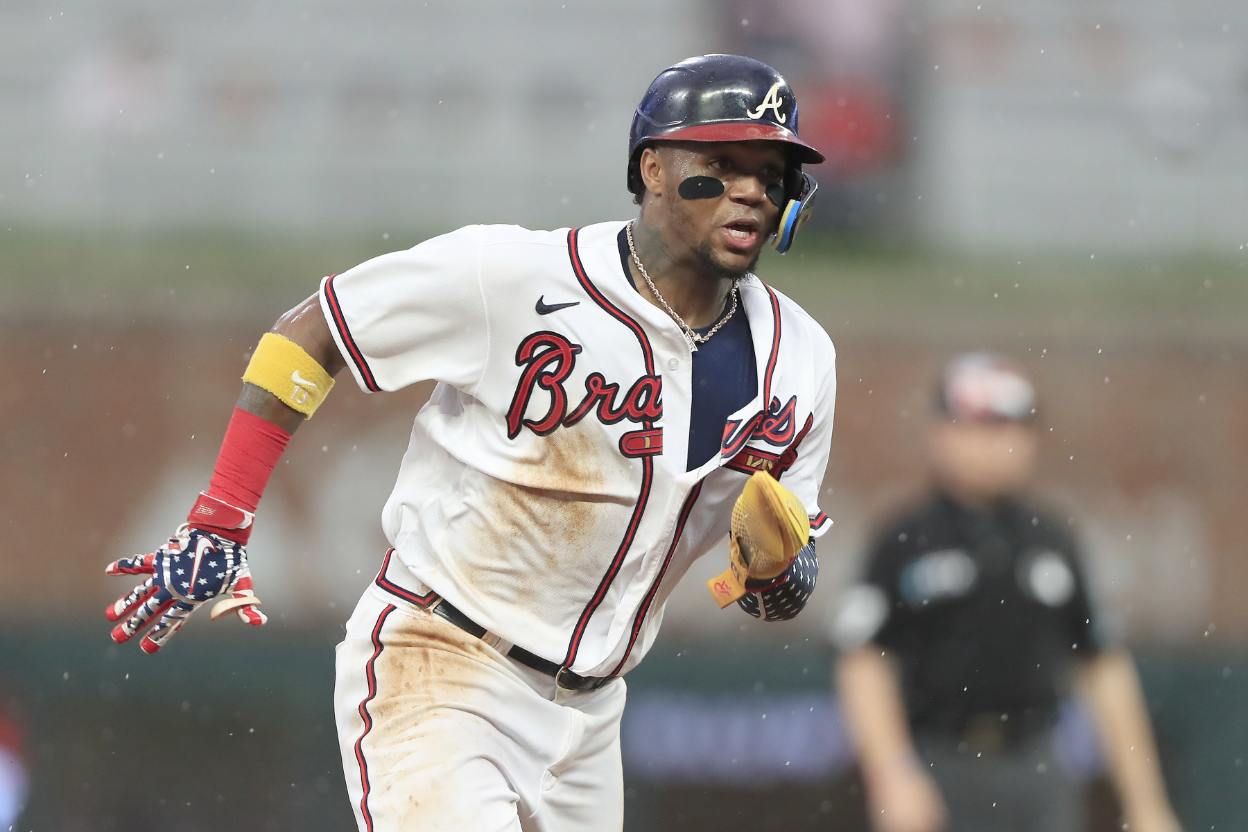 What happened to Michael Harris II? Latest injury updates as Atlanta Braves  outfielder exits game midway