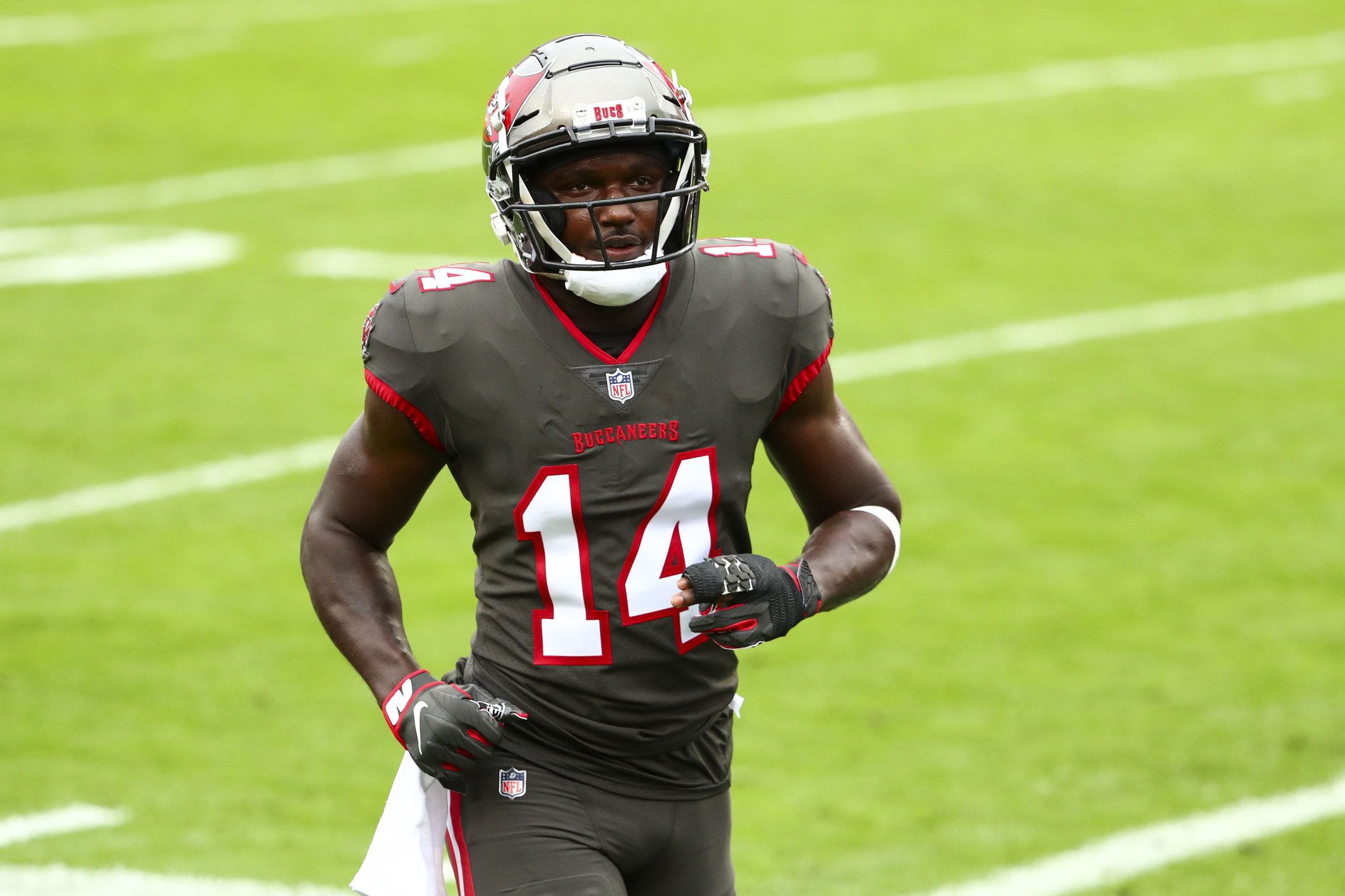 Injury roundup: Buccaneers WRs Chris Godwin, Julio Jones, Russell