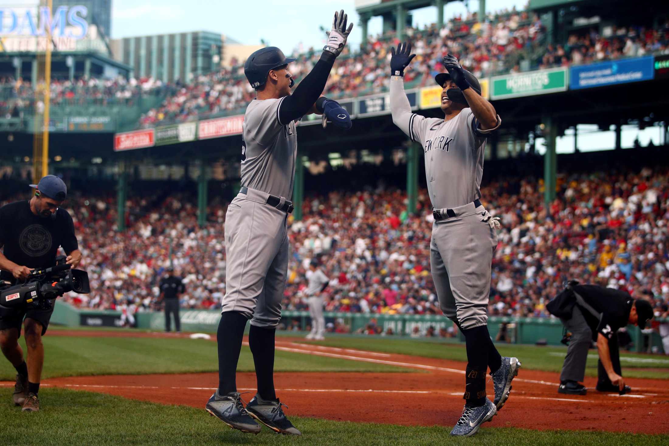 Reds' 12-game win streak matches insane 133-year-old MLB record