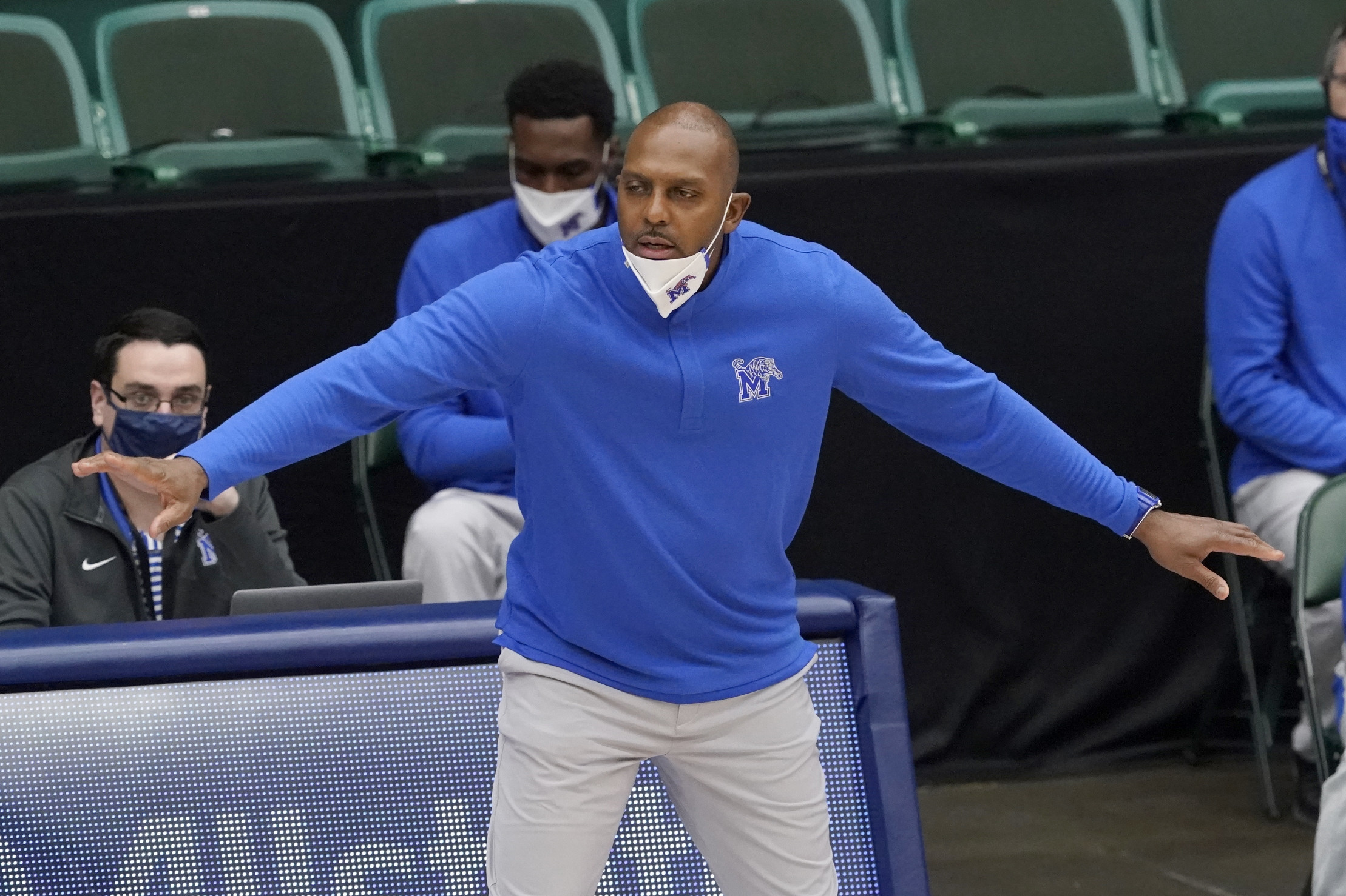 Four-star forward Ashton Hardaway commits to Memphis and father Penny  Hardaway