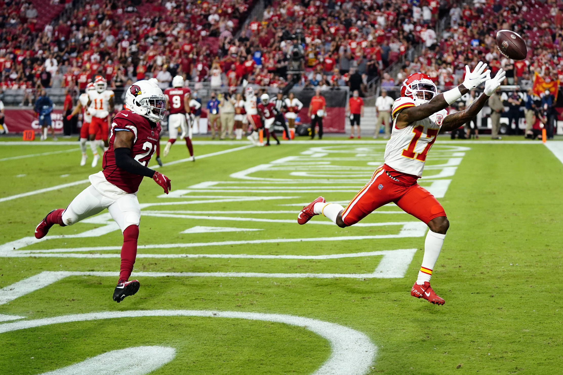 Chiefs' Mecole Hardman bounces back after fumbled punt vs. Bills, Super  Bowl, Sports