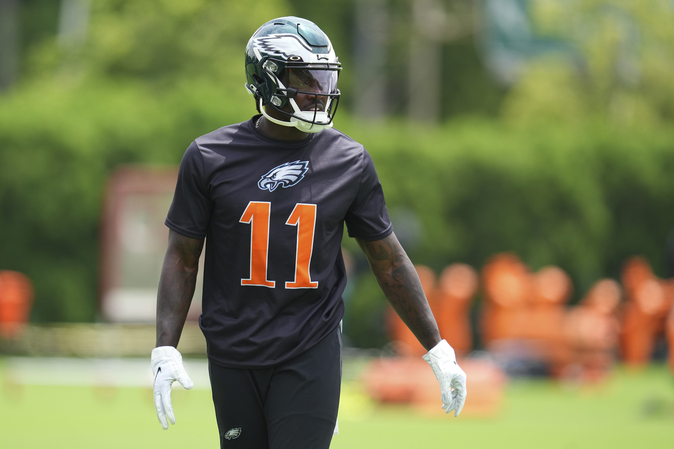 Philadelphia Eagles' A.J. Brown trolls Tennessee Titans over WR issues