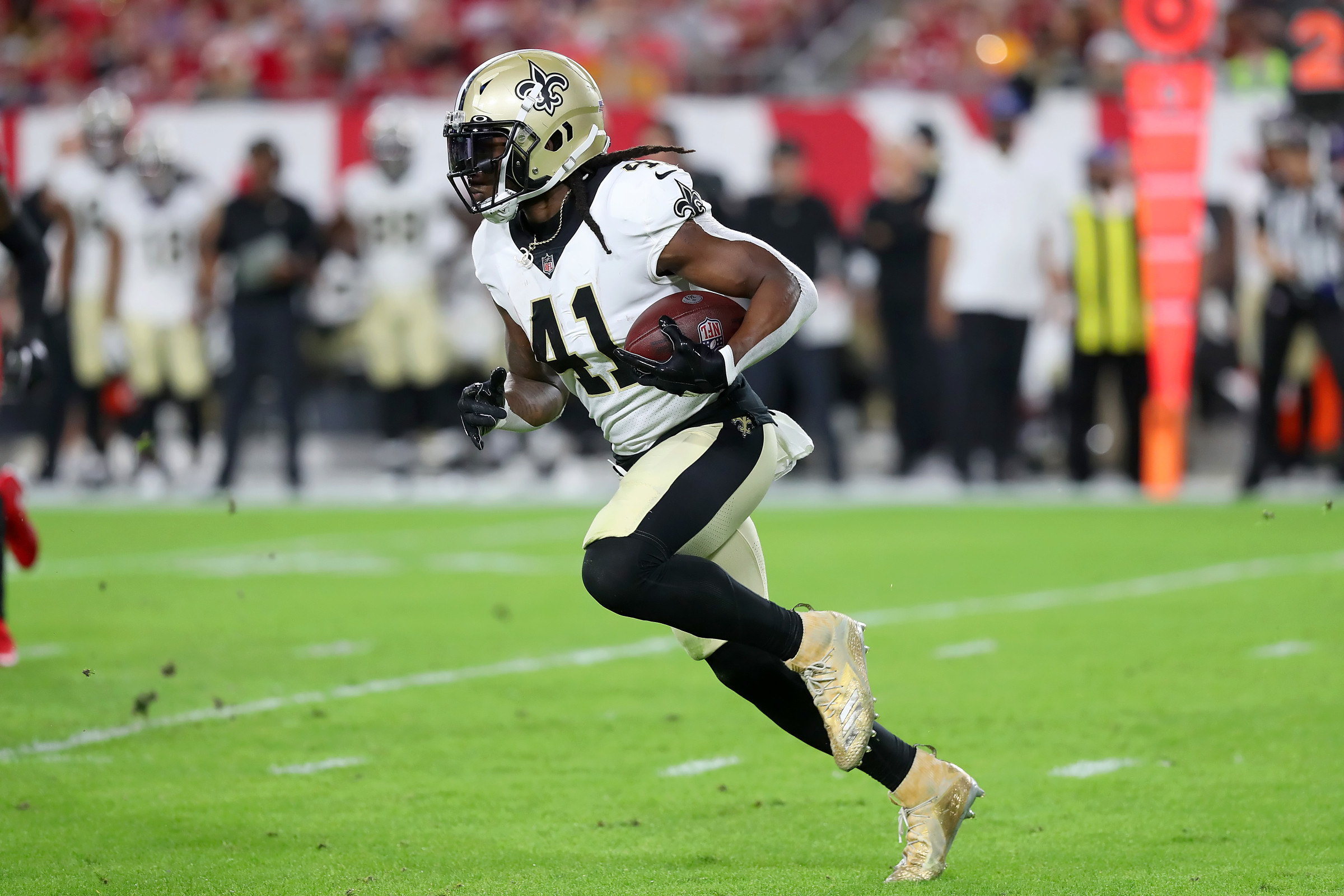 Saints offense gets in gear, Alvin Kamara extends the lead at Seahawks