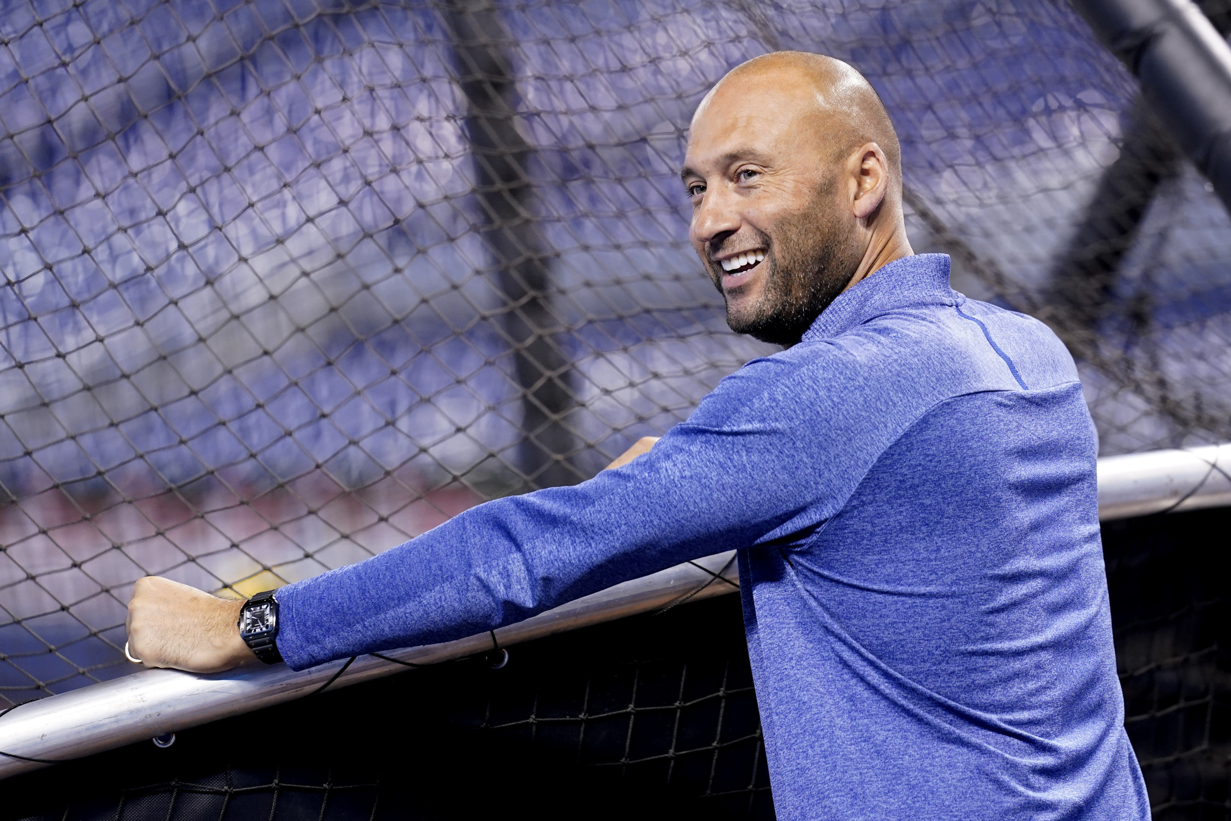 Suiting Up for a Ceremony, Derek Jeter Swings for the Fences - The
