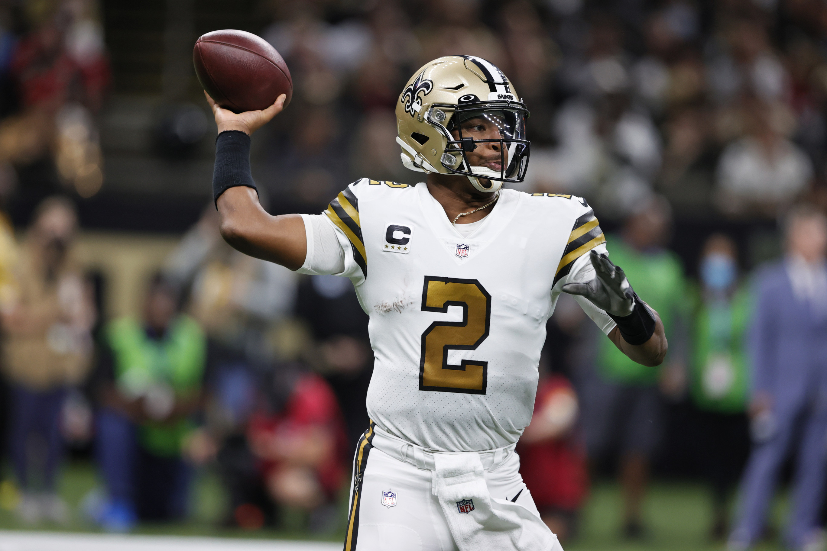 Saints Re-Signing QB Jameis Winston To One-Year, $8M Deal 