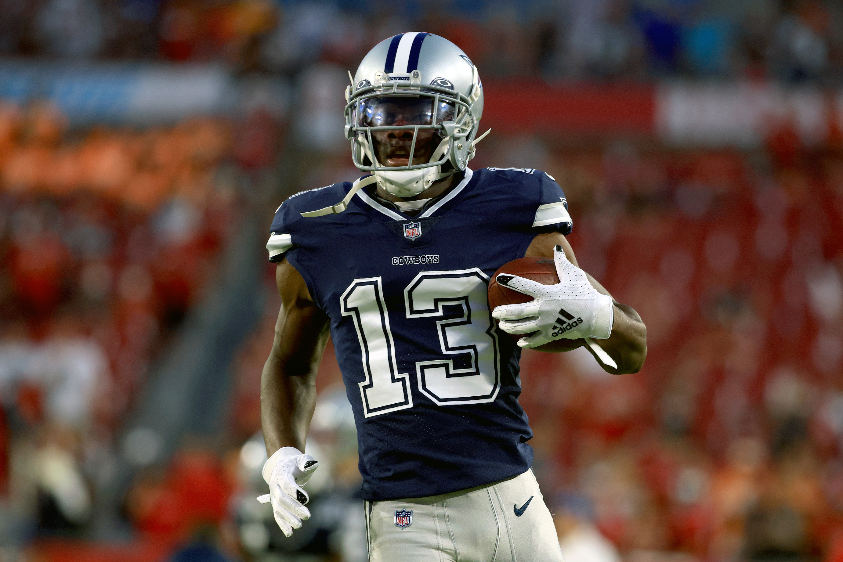 Cowboys News: Michael Gallup Could Miss 2-3 Games amid Knee Injury