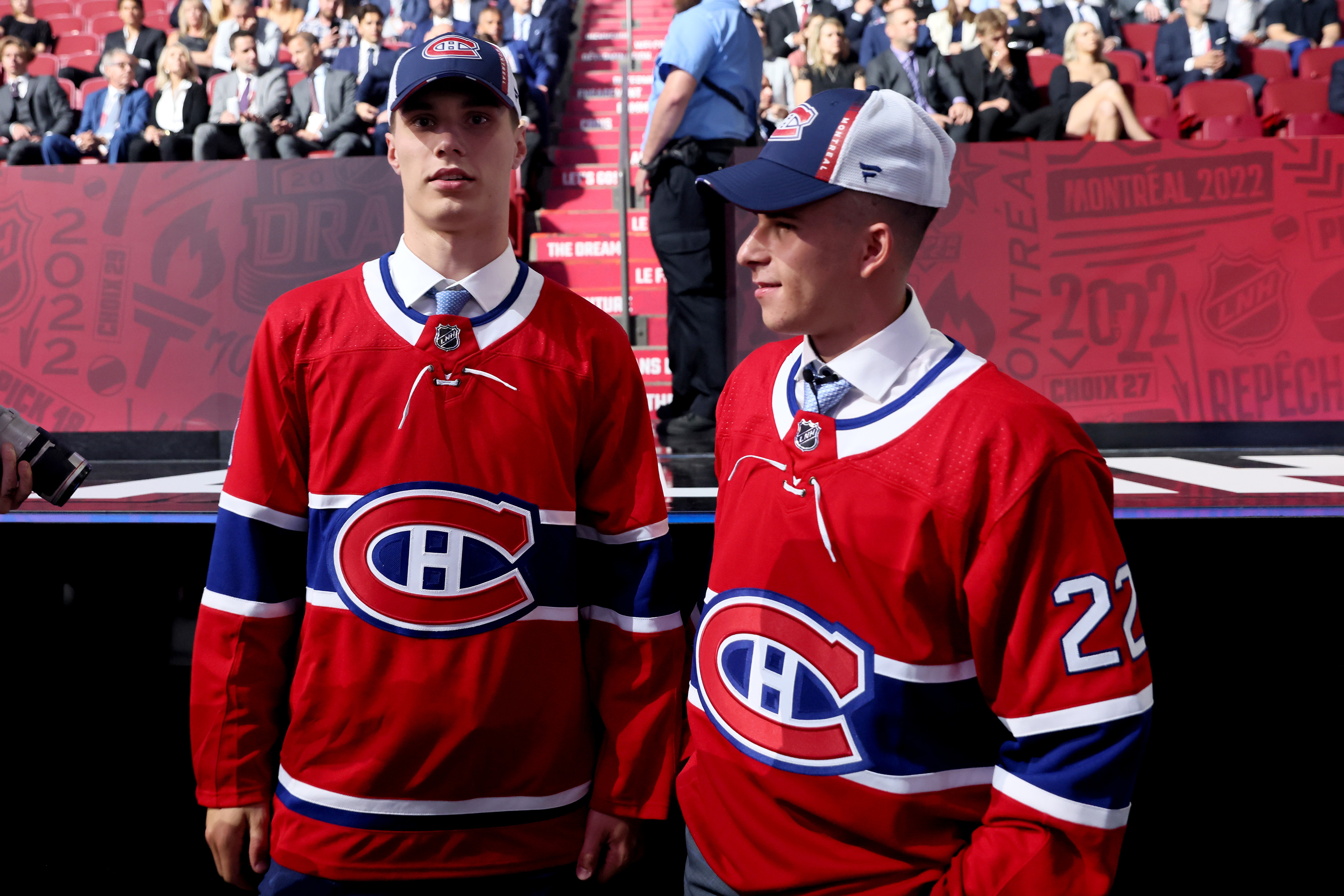 Red practice jersey, coach's smile suggest Enstrom ready