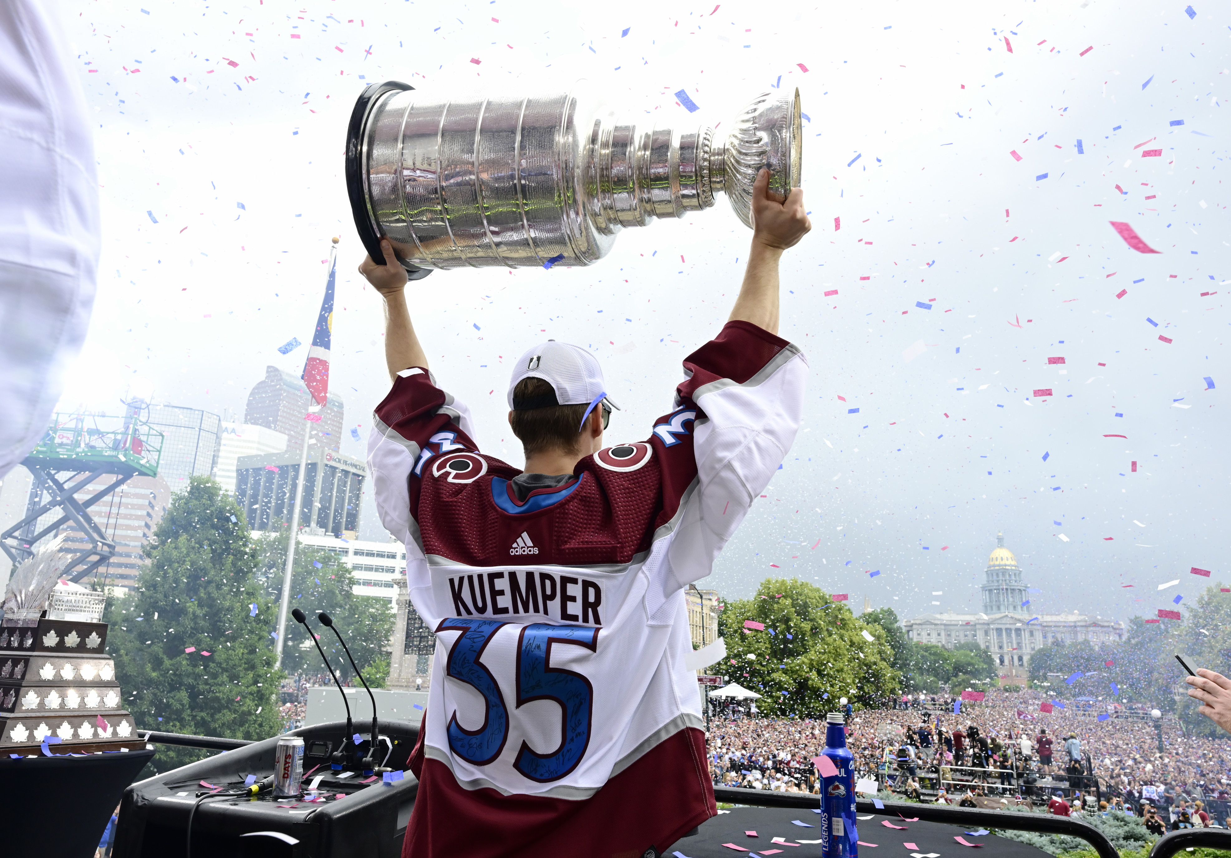 This Stanley Cup Is Just $35 on  Right Now - Parade