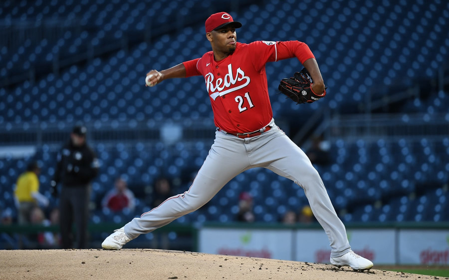 Jose Berrios Toronto Blue Jays Autographed 11 x 14 Pitching Spotlight Photograph