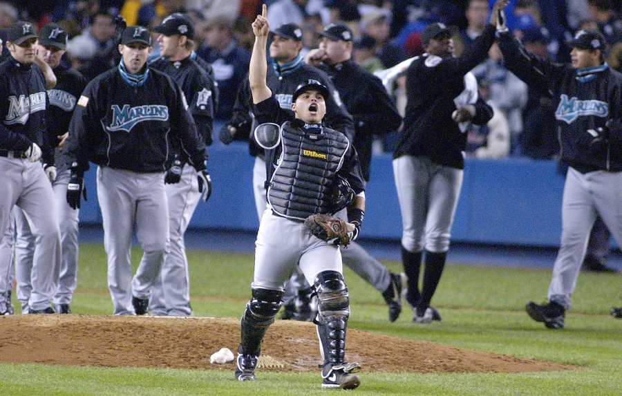 Josh Beckett dominates Yankees to give Florida Marlins their second World  Championship in 11 seasons - This Day In Baseball