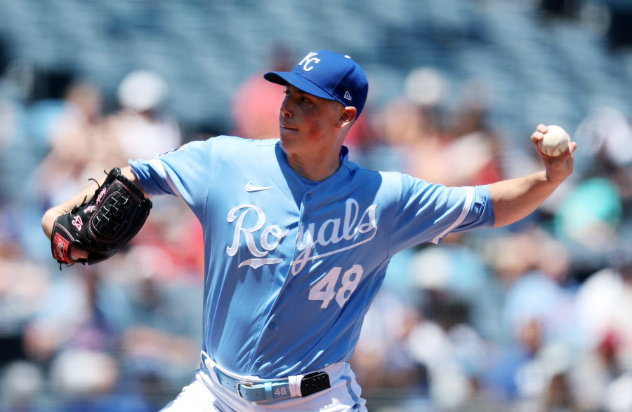 Division rival Royals trade for pitcher who doesn't like new