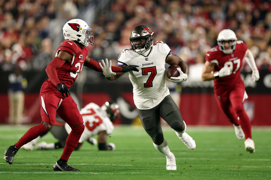 FanDuel Single-Game Daily Fantasy Football Helper: Week 16 Sunday Night ( Buccaneers at Cardinals)