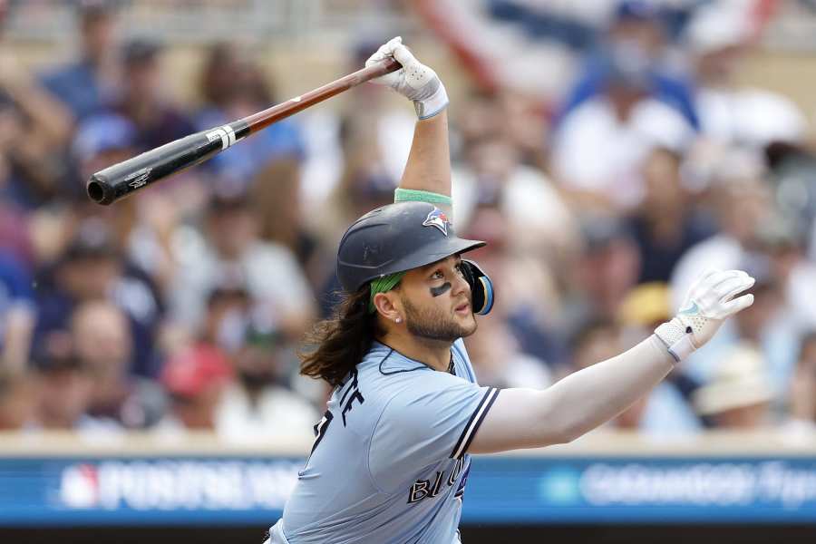 Seiya Suzuki flies out to center fielder Tyrone Taylor., 08/26/2022