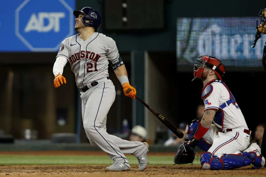 JUNE 20 2012: Houston Astros left fielder J.D. Martinez 14 talks