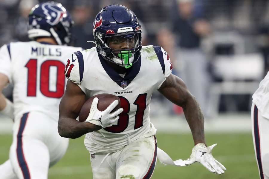 Seahawks' D.K. Metcalf votes Eagles should bench Carson Wentz, start Jalen  Hurts