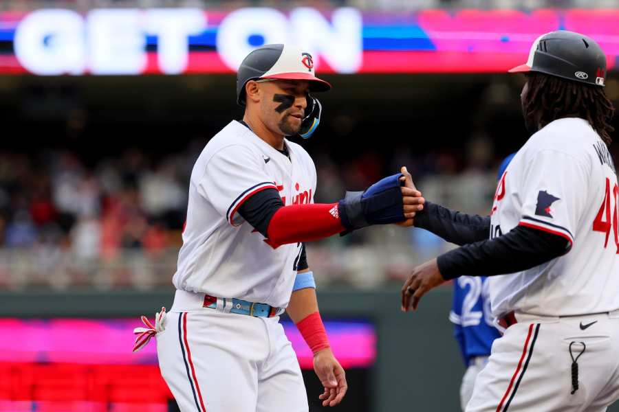 Bryce Harper lost his helmet trying to hit Charlie Morton curveball