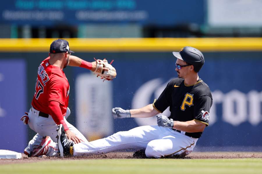 Rosenthal: Why the Pirates should trade Bryan Reynolds : r/buccos