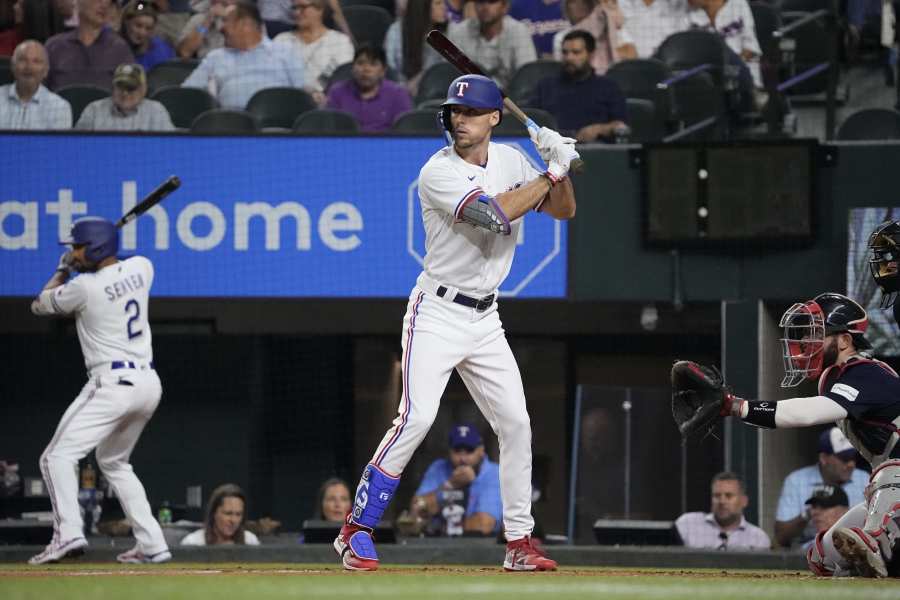 Riley's 3-run homer helps Fried, Braves beat Blue Jays 10-1