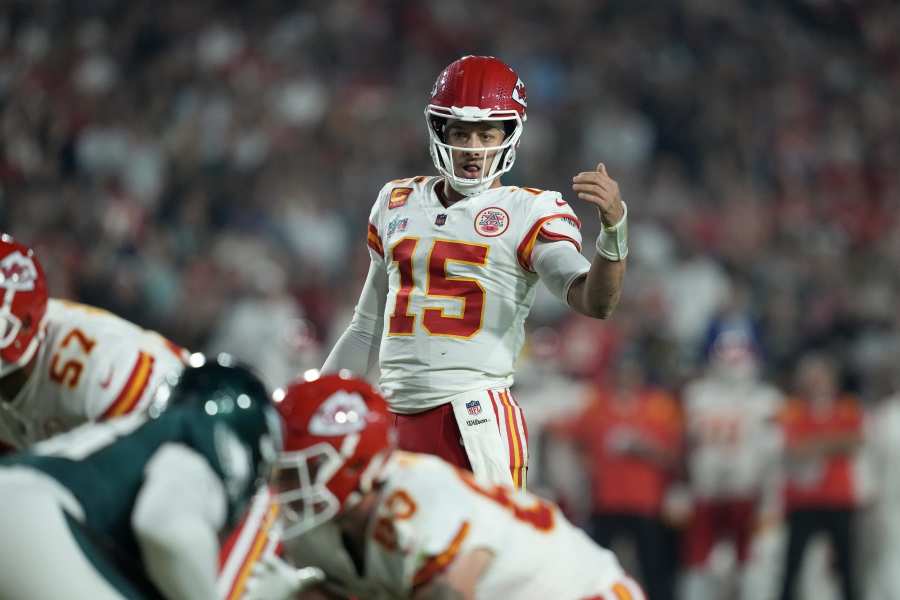 Patrick Mahomes Addresses 'Chiefs Kingdom' Following Super Bowl LV Loss:  We'll Be Back - Daily Snark