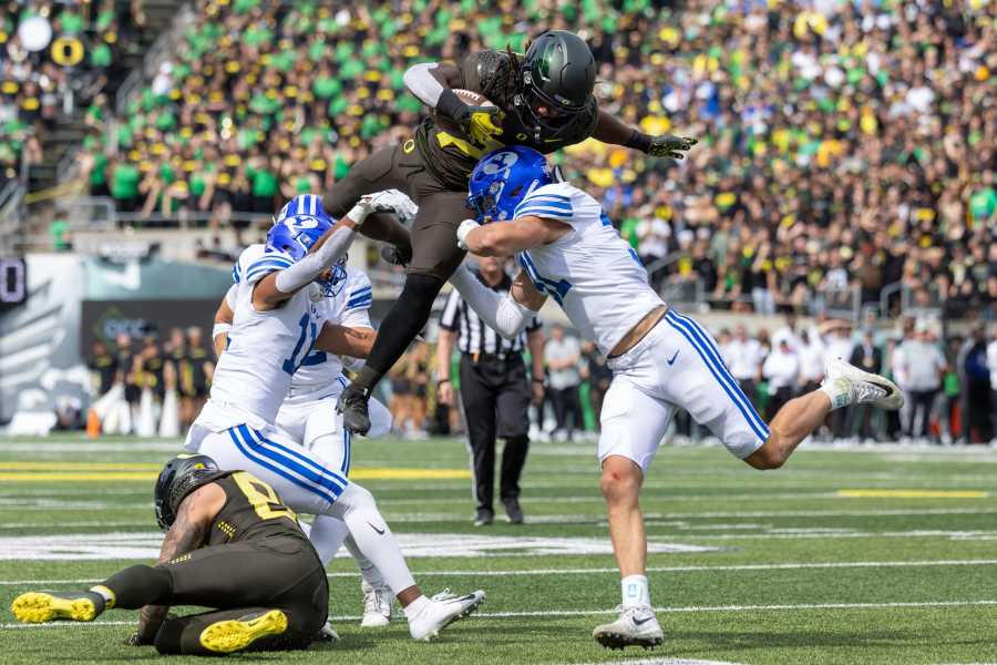 ESPN College Football on X: Oregon hands UCLA its first loss of