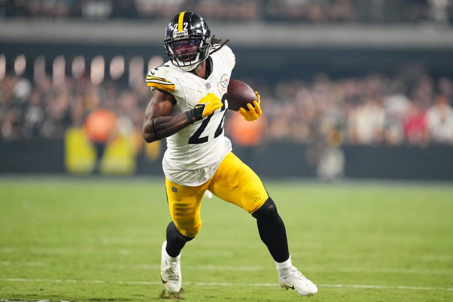 Pittsburgh Steelers on X: QB Kenny Pickett spoke to the media about the  win against the Raiders, the improvement on offense, and more. @edgarsnyder   / X