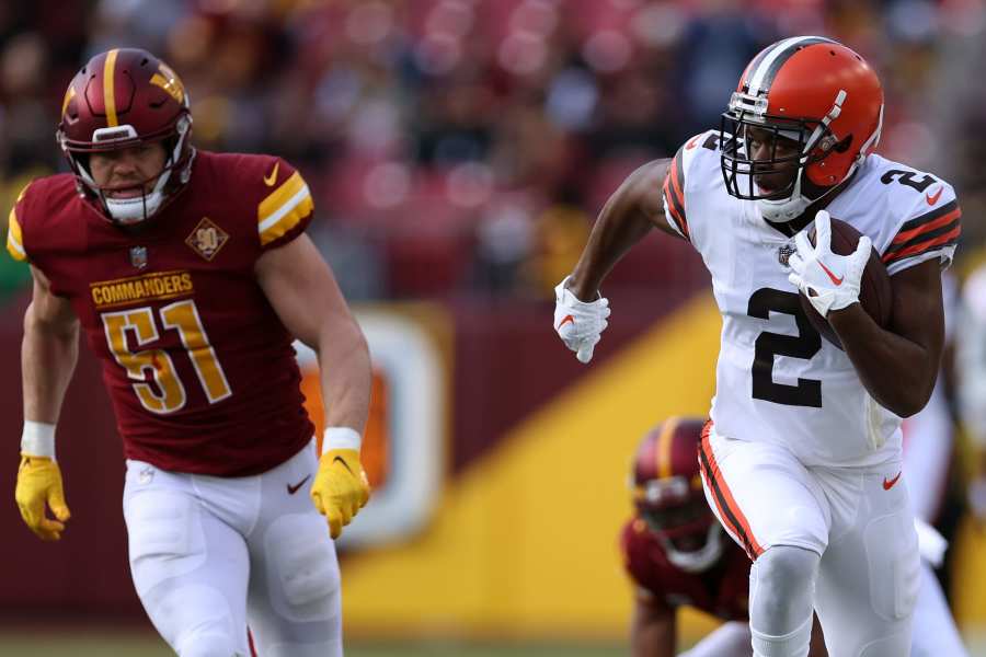 Tyler Huntley heads to locker room vs. Steelers as Ravens injury woes worsen