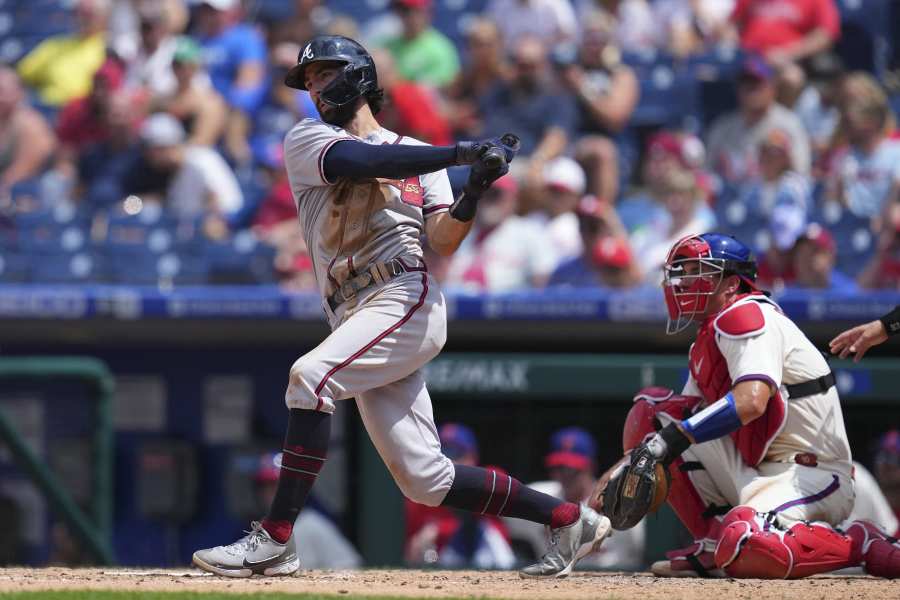 Rhys Hoskins' Bat Spike Ignites Twitter, Bryce Harper Shines as Phillies  Take Game 3, News, Scores, Highlights, Stats, and Rumors