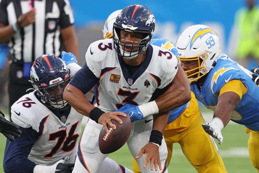 Hackett flops in his head coaching debut for Denver Broncos - Sentinel  Colorado