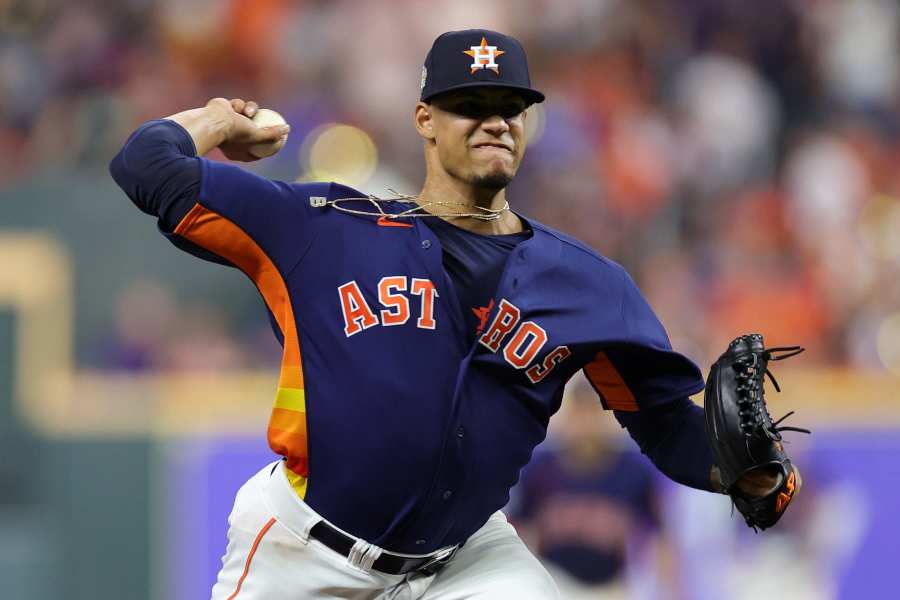 Astros closer Ryan Pressly ended the game with unfair curveball