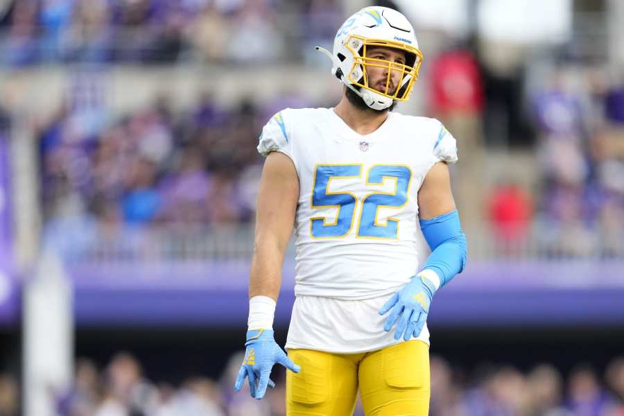 Brian Baldinger Offers Breakdown Of Chargers O-Line at Training Camp