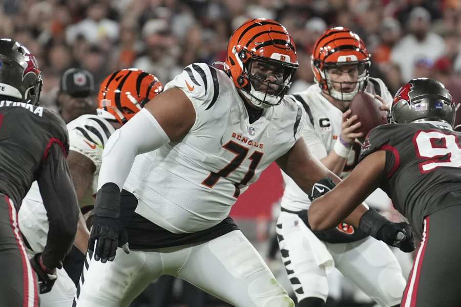 Bengals 'have to have guys step up' on depleted offensive line