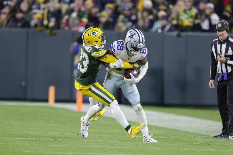 Green Bay Packers beat Dallas Cowboys after crucial video reversal, NFL