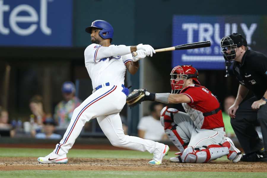 MLB: Charlie Culberson suffers facial fractures after hit by pitch