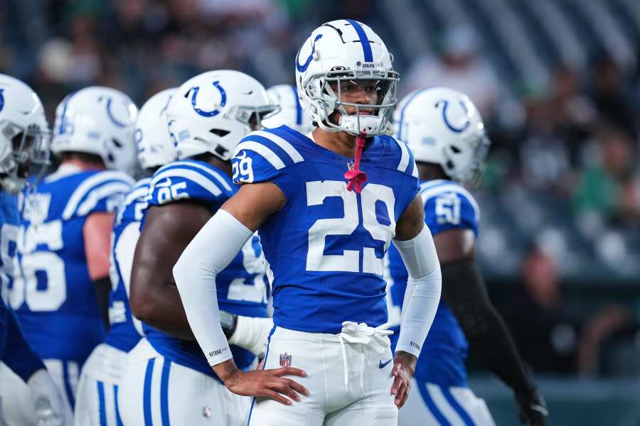 Colts' Le'Raven Clark, Joe Haeg make PFF's Team of the Week