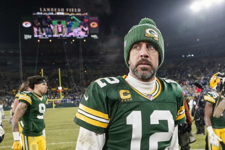 Highest-paid NFL players this season: Packers, Broncos shell out money with  postseason chances on the brink