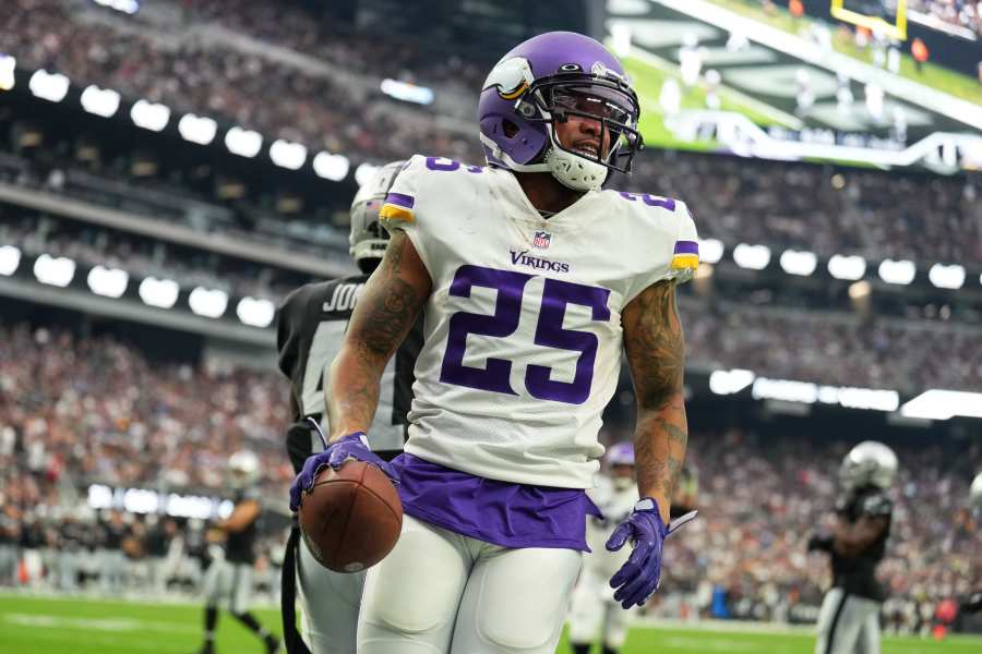 Vikings sign veteran WR Albert Wilson to one-year deal