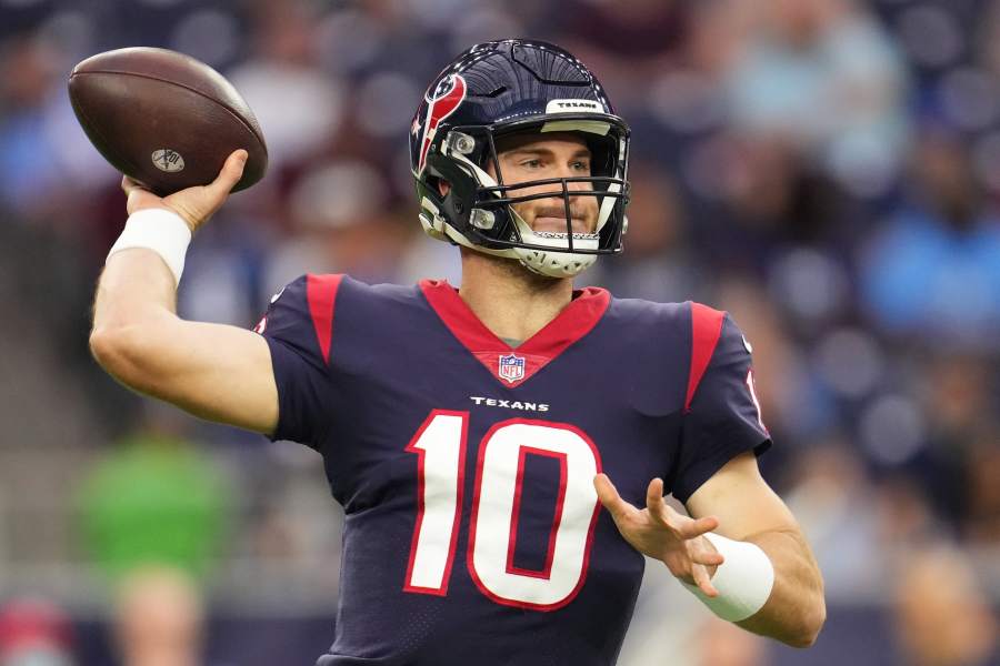 After second preseason game, Texans rookie QB Davis Mills steadily making  progress