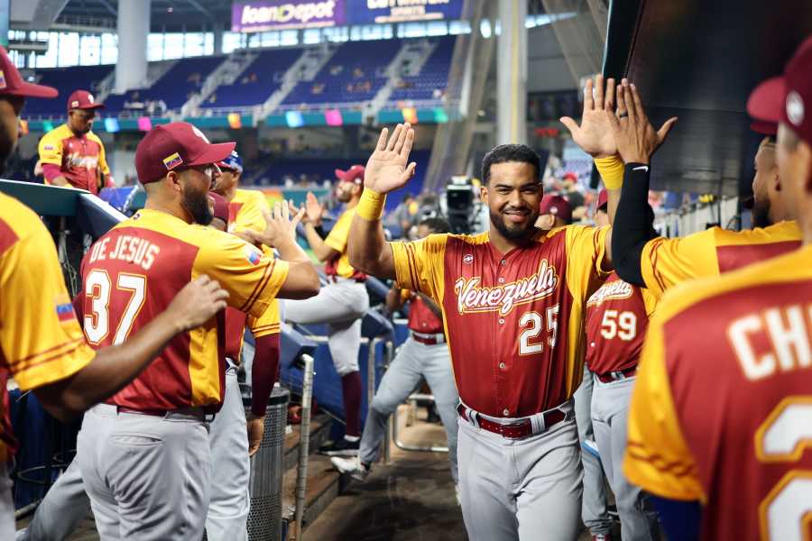 2017 World Baseball Classic: Diaz #39 Puerto Rico Road Jersey