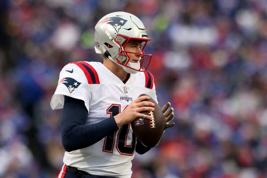 Patriots Trade Late Third-Round Pick To Carolina, Acquiring Third-Rounder  In 2023 And A Fourth-Round Pick This Year - CBS Boston