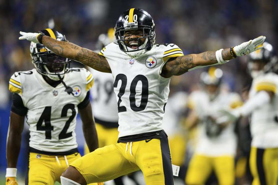 NFL VP Of Broadcast Planning Says 2023 Schedule Will Make Every Game 'A  Free Agent' In Terms Of Network - Steelers Depot