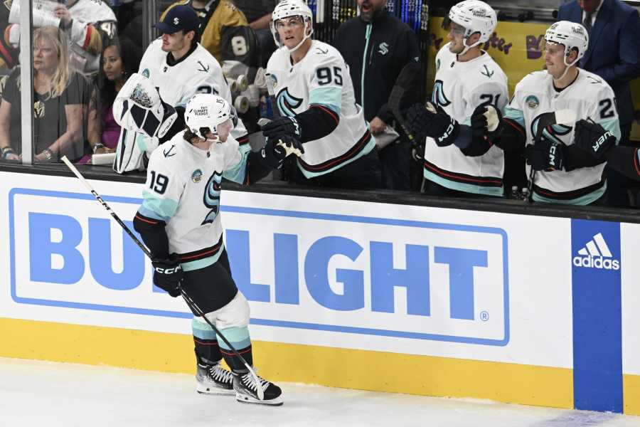 January Schedule Wallpaper Featuring An Excited Nikolaj Ehlers : r