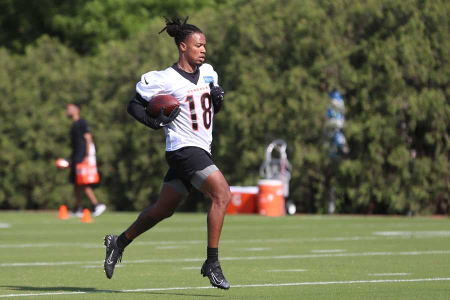 Jevon Holland sports orange 'Practice Player of the Day' jersey at fourth  OTA