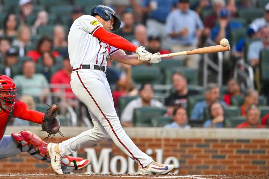 Dodgers find own Steve Bartman as fan robs Mookie Betts of home run