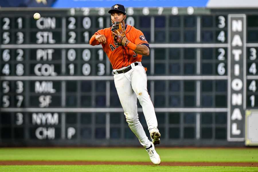 Three Cardinals are Top Three Finishers in 2020 Gold Glove Award