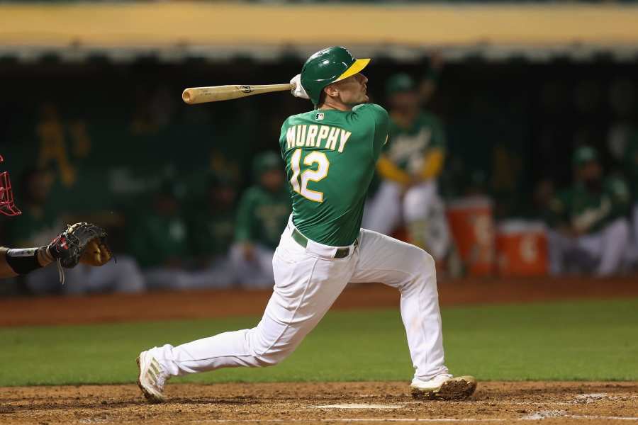 Oakland A's news: A's flip Yonny Hernandez for cash considerations -  Athletics Nation