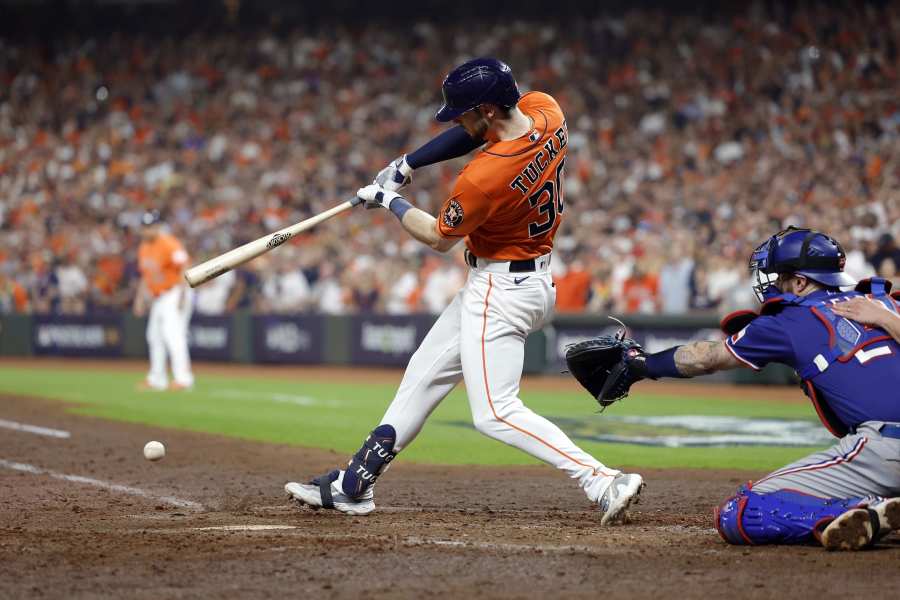 Could one of these 3 darkhorse candidates lead MLB in home runs this  season?