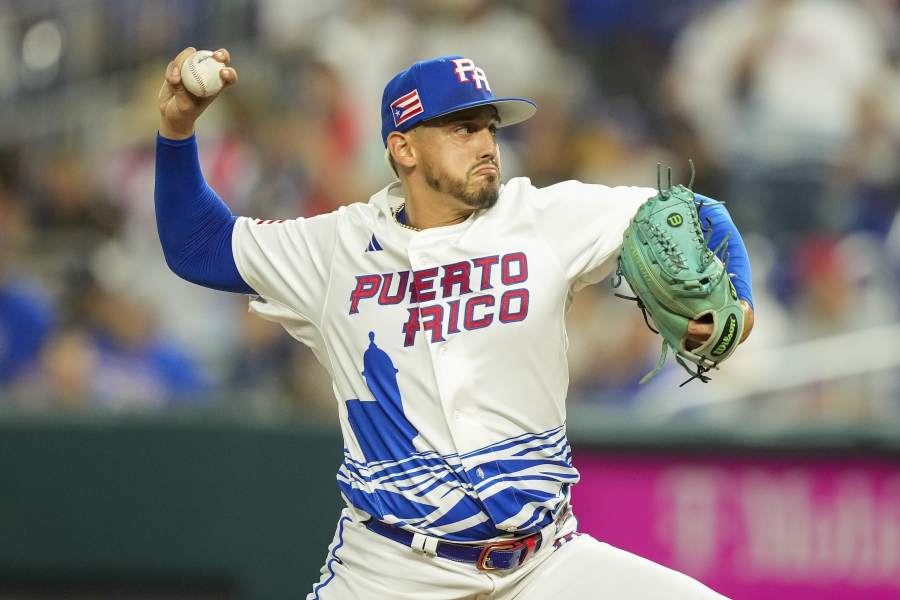 Puerto Rico upsets Dominican Republic in WBC and has blast doing so