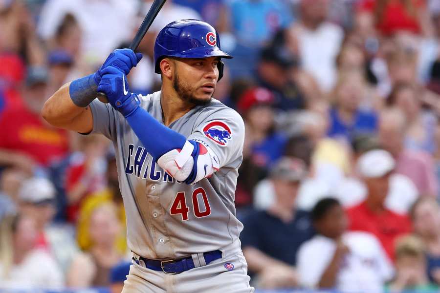 Cubs' Willson Contreras open to extension talks, bracing for trade