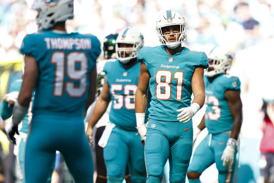 Miami Dolphins tight end Durham Smythe (81) on the field as the