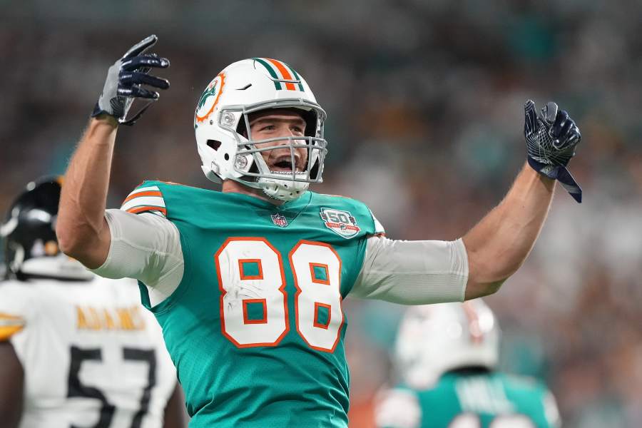 Miami Dolphins Zone - ESPN's Jeremy Fowler says the Dolphins believe 2020  second round OL Robert Hunt can be a Pro Bowl player at guard, so they're  moving him from right tackle.